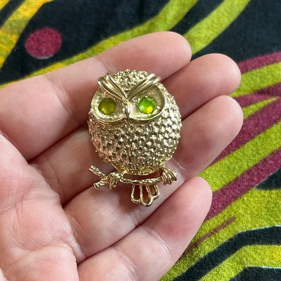 VTG Sarah Coventry Signed Owl Gold Tone Metal Costume Jewelry Brooch - Picture 3 of 6